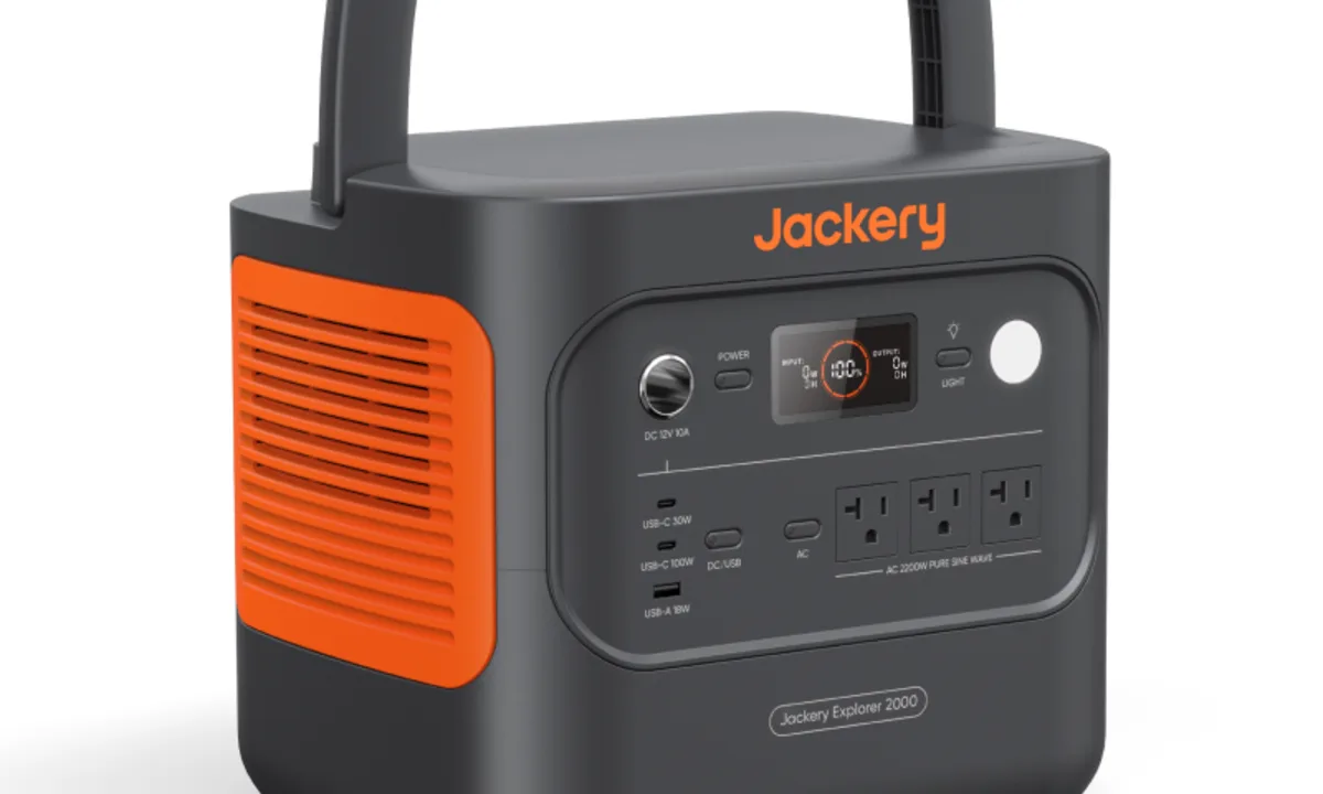 Jackery Explorer 2000 V2 front outlets and controls